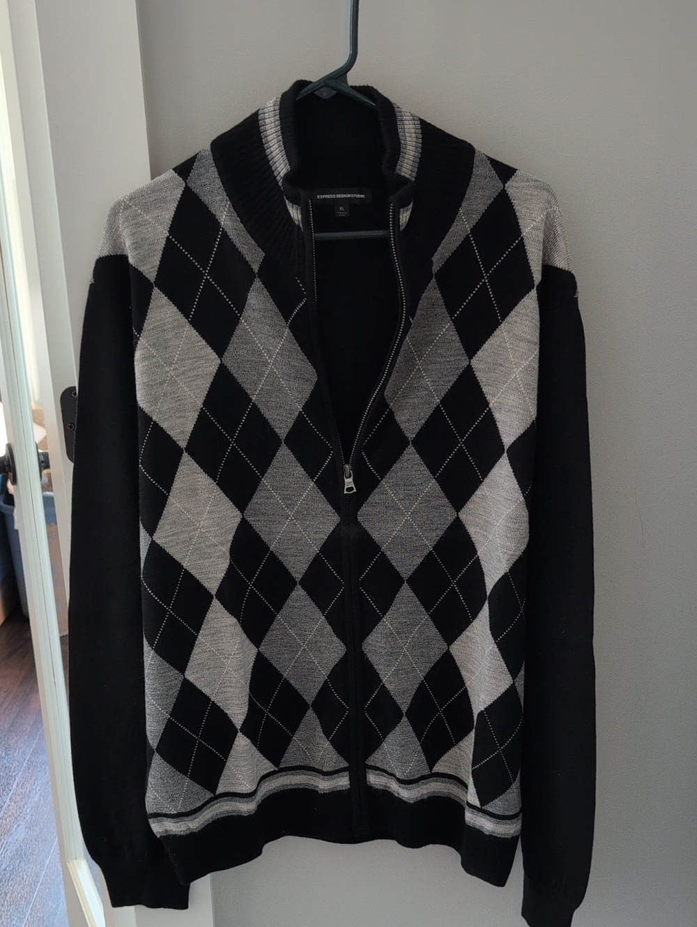 Express Men's Black & Gray Argyle Zip-Up Sweater